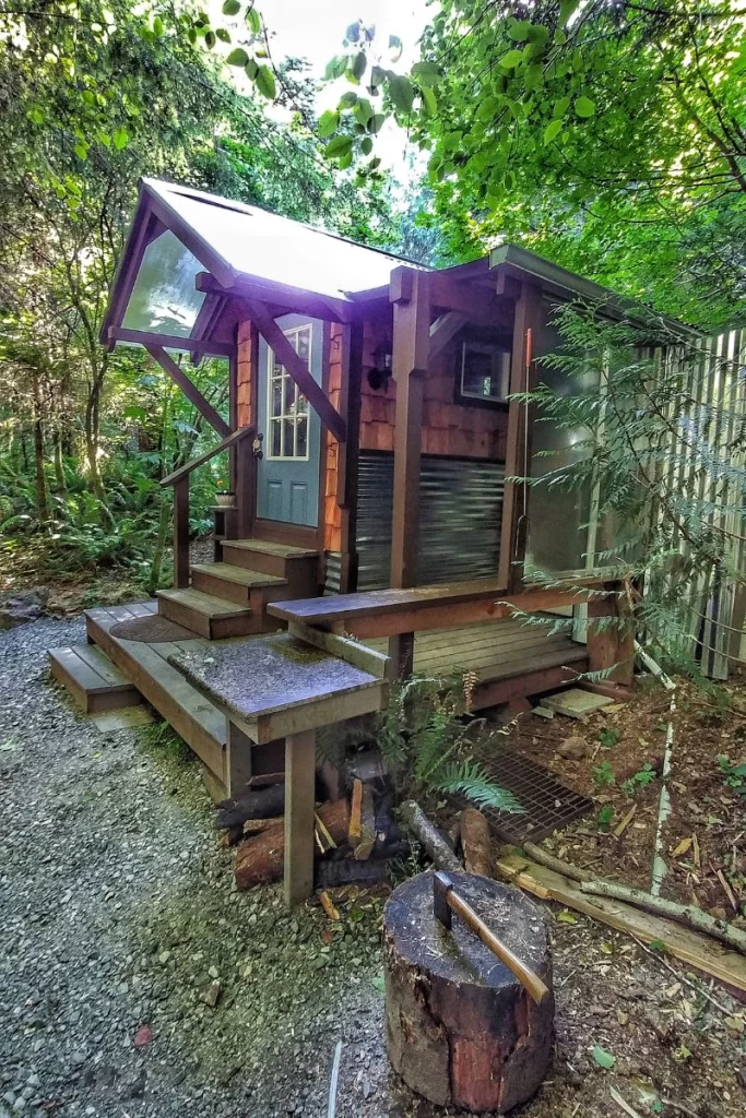 Tiny House Off Grid Living